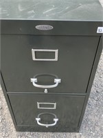 2 DRAER METAL FILING CABINET 15X24X28 INCHES