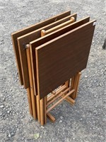 GREAT SET OF FOLDING TV TABLES INCL STAND