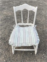 NICE WHITE PAINTED COUNTRY CHAIR