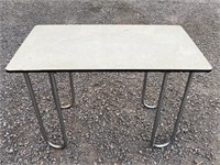 RETRO KITCHEN TABLE - NEAT HAIRPIN LEGS