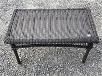 LOVELY WICKER COFFEE TABLE 30X16X18 INCHES