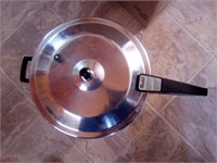Maurices pressure cooker