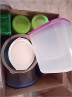 Plastic container