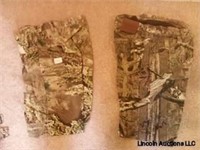 Two pairs camouflage pants 32/32 wrangler pair is
