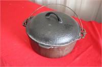 Wagner brand dutch oven