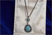 Silvertone snake chain & faux turquoise necklace
