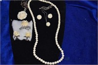 necklace earring & pin ivory lot