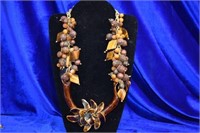 Goldtone agate tiger eye &goldtone bead necklace