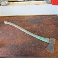 Vintage single blade axe. Unmarked.