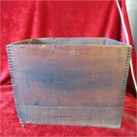 Antique Royal baking powder wood crate.