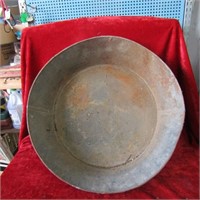 Vintage galvanized metal dish. With handles.