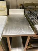 Small stainless table 15"x28.5"x35"