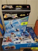 ZOOM TUBES CAR TRAX & PLAY MOBILE SET
