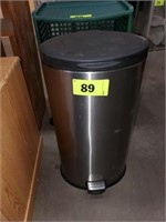 STAINLESS LOOK STEP ON LID OPENER TRASH CAN
