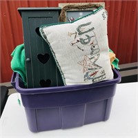 Tote of snowman decor mainly for walls