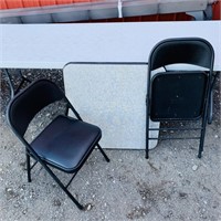 Black/White Card Table w/ 2 Cosco padded Chairs