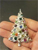 Vintage Christmas tree rhinestone brooch