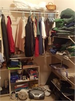 HUGE LOT OF CLOTHING & MISCELLANEOUS ITEMS SEE PIC