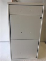 3 drawer beige filing cabinet