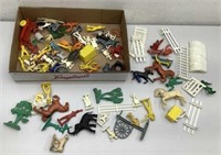 1950's Marx playset assorted pieces "B"   Fill in