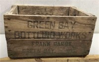 * Vtg Green Bay Bottling Co wood soda crate. 17 x