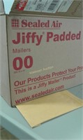 Approximately 100 to 125 new padded Jiffy mailers