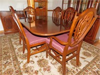 DINING ROOM TABLE W/ TWO EXTRA LEAVES BRASS TIP