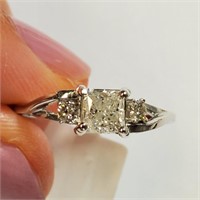 $3900 14K  Diamond(0.6ct) Diamond(0.05ct) Ring