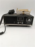 Vintage Realistic Navaho TRC-440 CB Radio