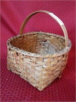 Split hickory gathering basket 10” diameter