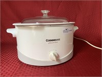 Corningware Electrics slow cooker, powers on and