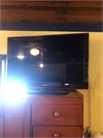 Large 44" Samsung 2008 Flat Screen TV