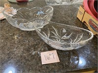 2 BEAUTIFUL GLASS SERVING BOWLS