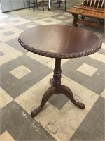 Modern Tilt-top Table