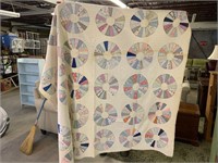 WHITE PINWHEEL QUILT