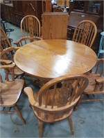 Oak table 6 chairs 2 leaves