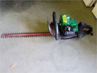 Hedge trimmer gas powered