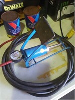 Air pressure gauge 2 cans of oil hose