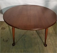 ROUND ROCKPORT DINING TABLE