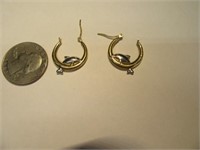 10kt Gold Loop Dolphin Earrings 1.1g