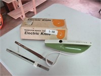 Electric Knife in box