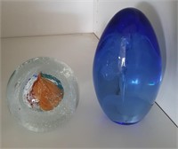 815 - BLOWN GLASS PAPERWEIGHTS (BLUE & CLEAR/ORNG)