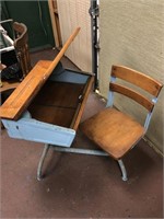 VINTAGE METAL CHILDS DESK AND CHAIR
