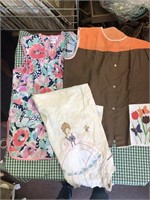 *VINTAGE APRON & 2 BABY DRESSES