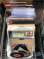 *ASSORTMENT OF VINTAGE RECORDS