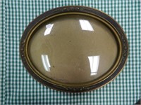 1800 OVAL BUBBLE GLASS PICTURE FRAME