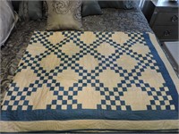 Vintage Quilt w/ Checkers Pattern