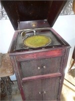 Columbia Phonograph - needs a spring and TLC