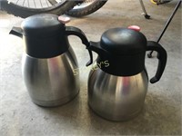 2 Insulated Coffee Pourers