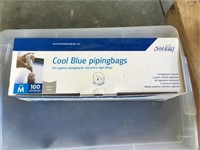 Box of Medium Piping Bags